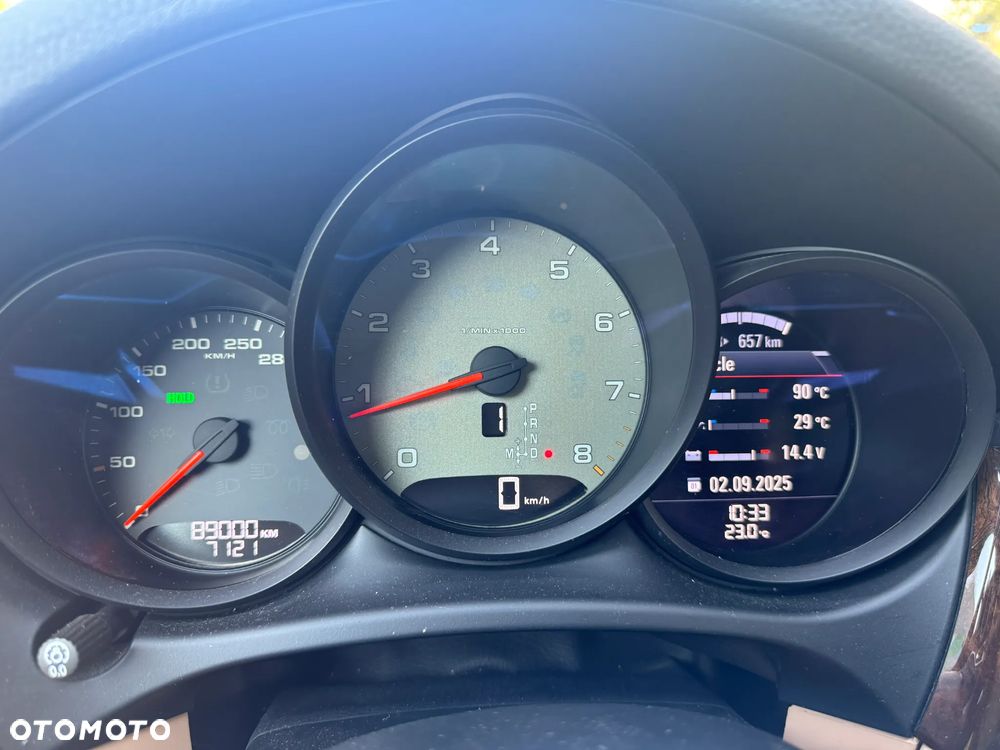 Porsche Macan Standard - 23