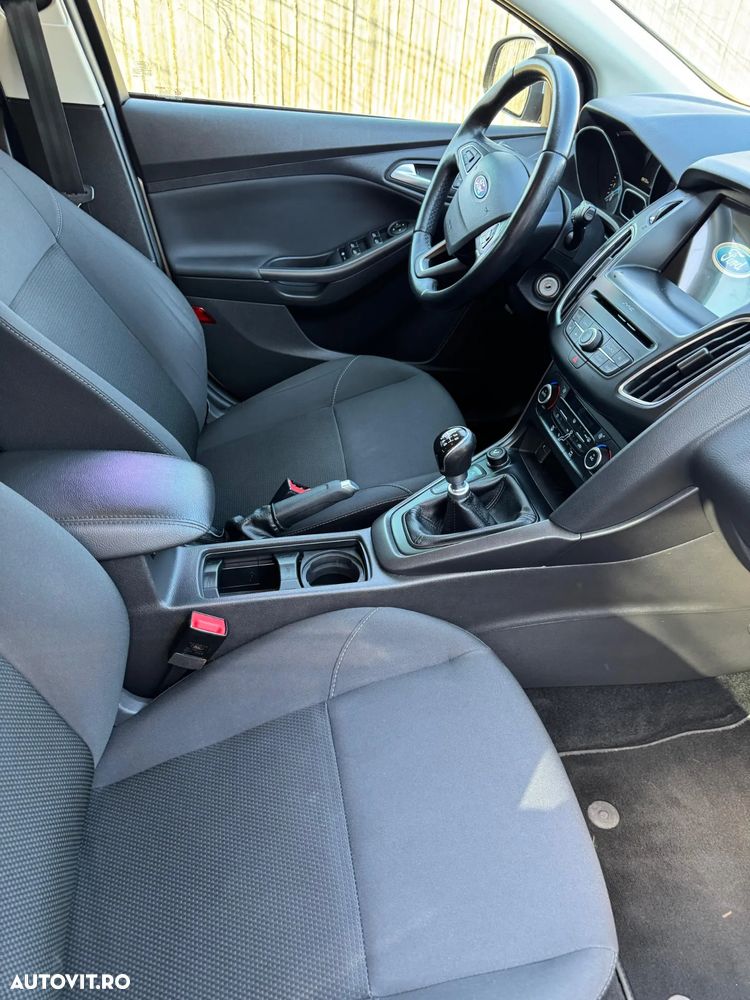 Ford Focus 1.0 EcoBoost Trend - 11