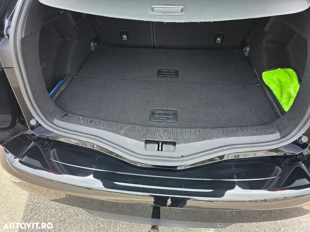 Renault Megane ENERGY TCe 130 Start & Stop Paris Business - 10