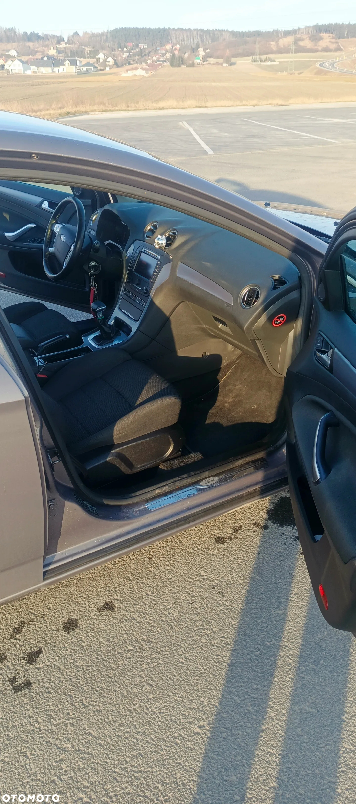 Ford Mondeo 2.0 EcoBoost Titanium - 24