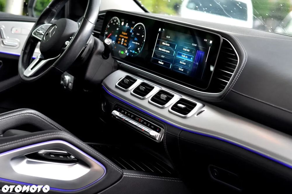 Mercedes-Benz GLE 300 d 4Matic 9G-TRONIC AMG Line - 31