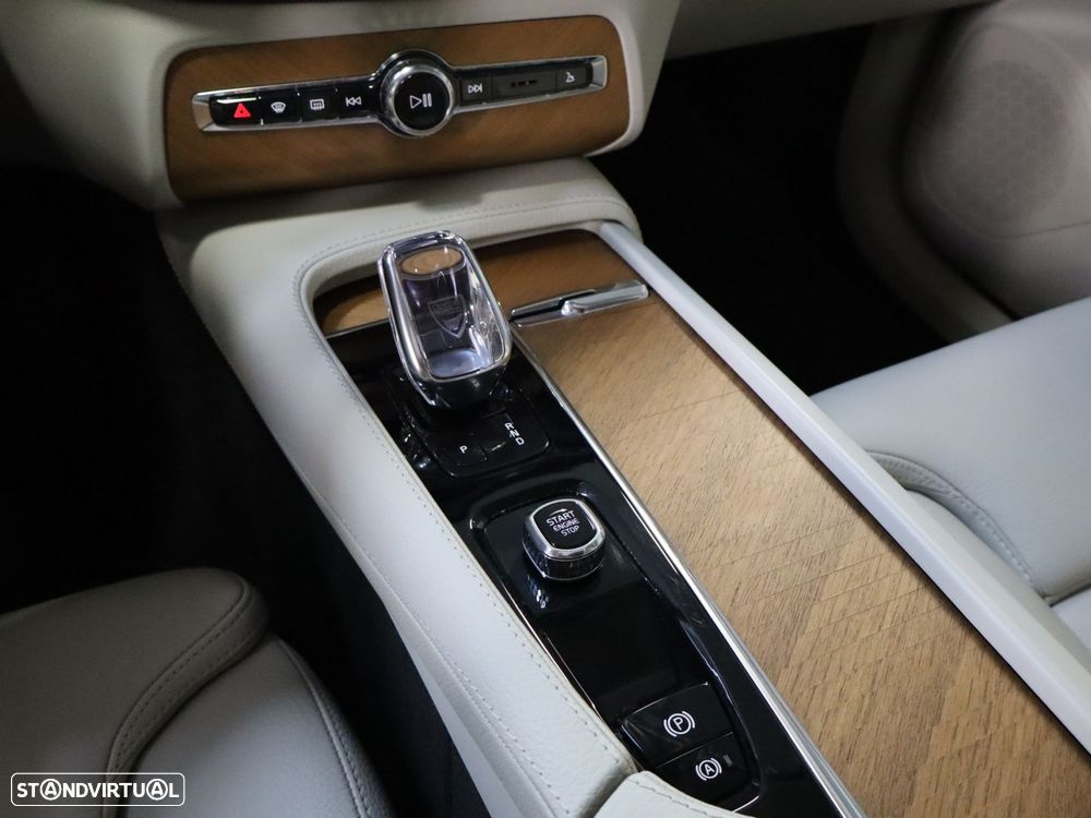 Volvo XC 90 2.0 T8 PHEV Inscription AWD - 28
