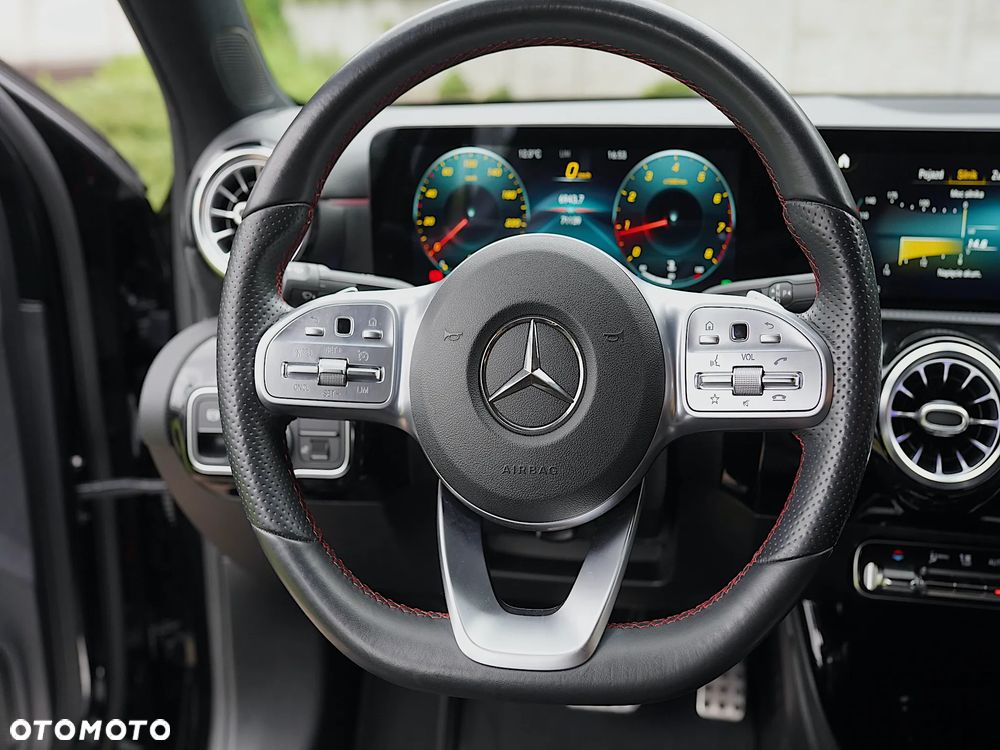 Mercedes-Benz Klasa A 200 AMG Line 7G-DCT - 31