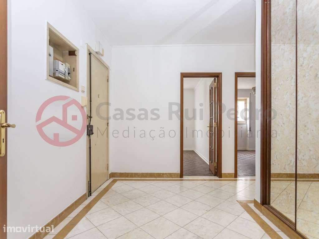 Apartamento T3 na Cova Piedade - Grande imagem: 2/33
