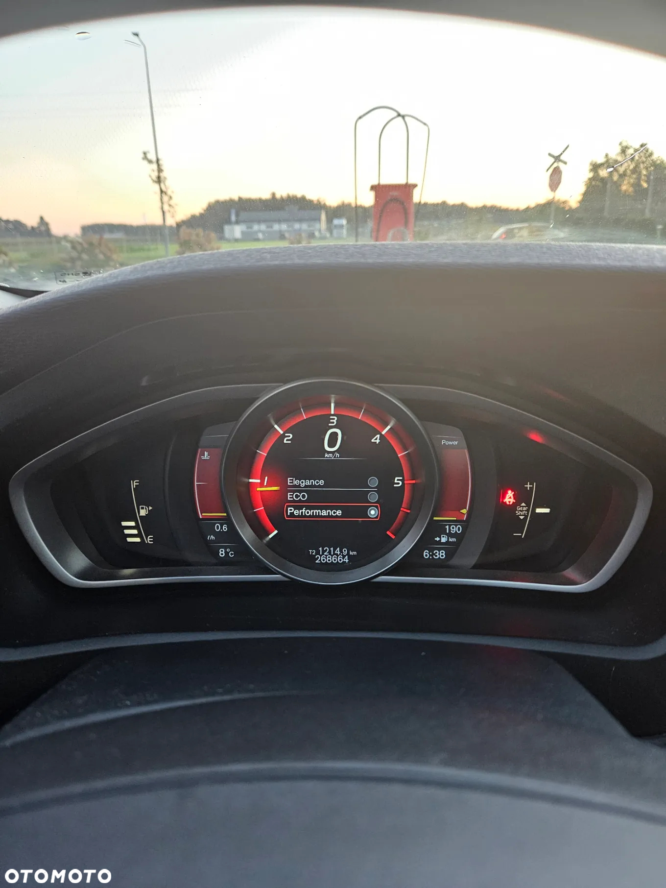 Volvo V40 D2 Kinetic - 14