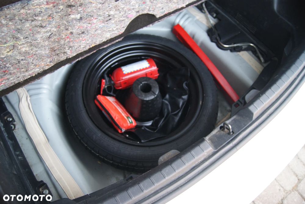 Toyota Yaris 1.4 D-4D Life - 12