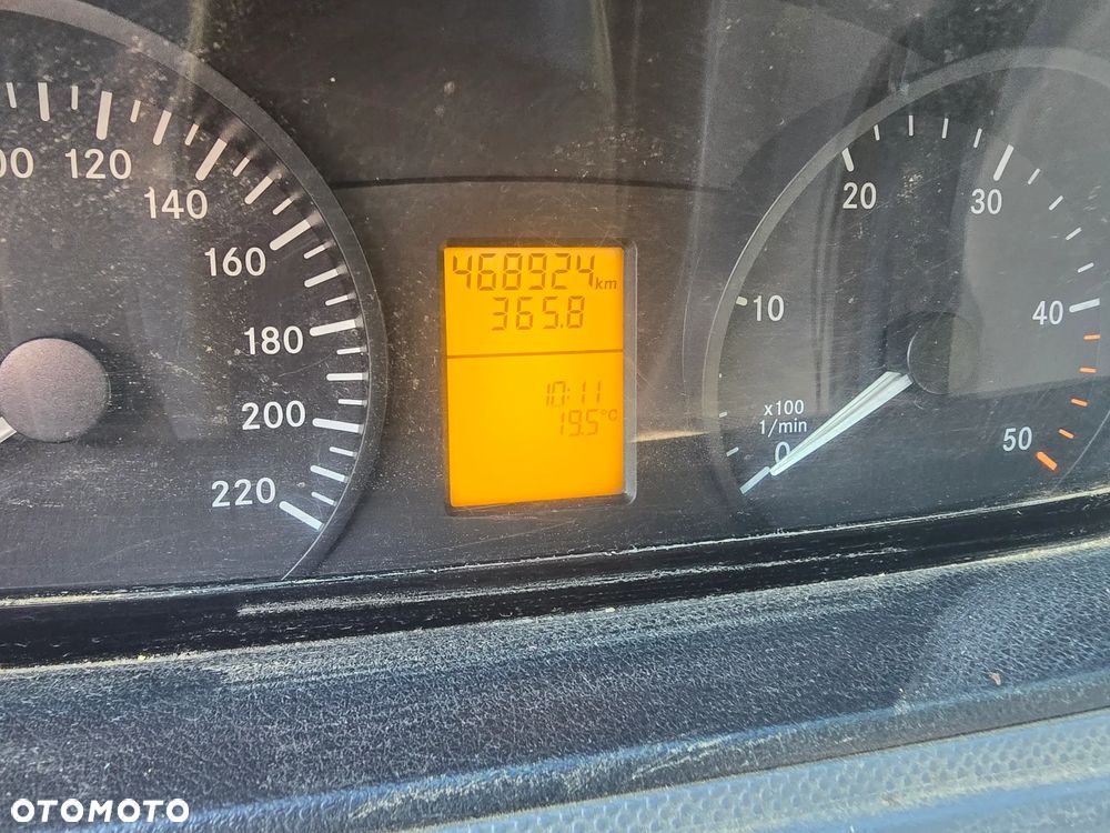 Mercedes-Benz Vito - 8