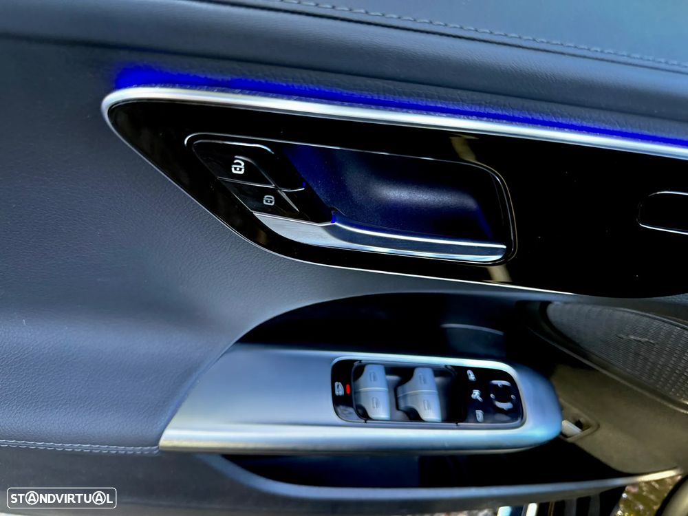Mercedes-Benz C 300 e AMG Line - 8