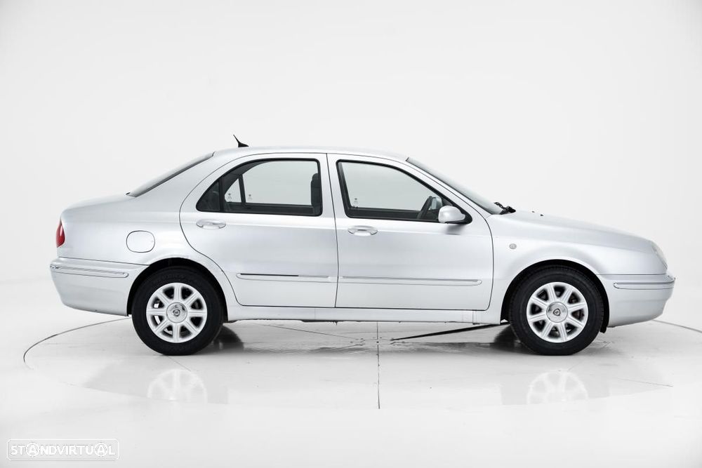 Lancia Lybra - 3