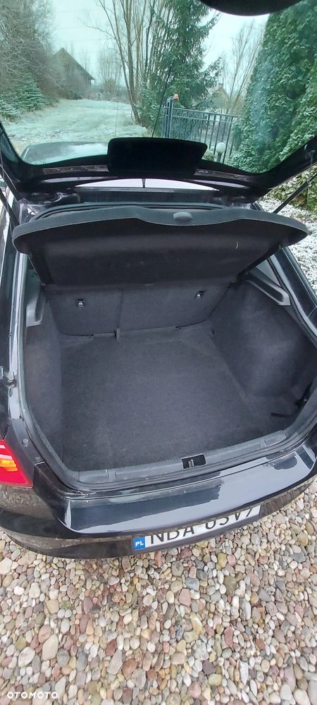 Seat Toledo 1.4 TSI Reference DSG - 8