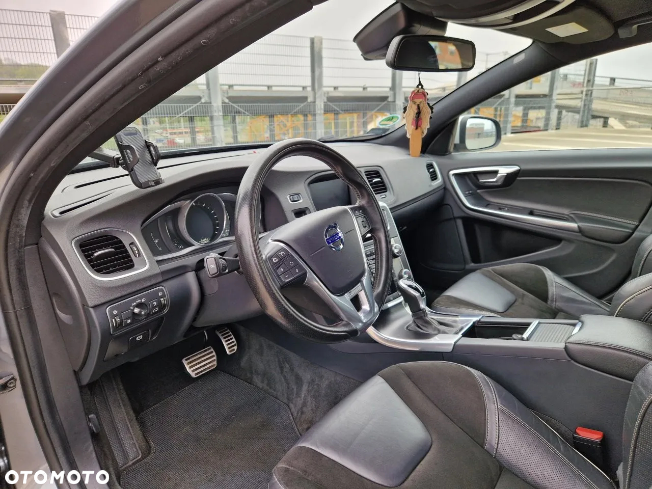 Volvo V60 T3 Drive-E R-Design Kinetic - 9