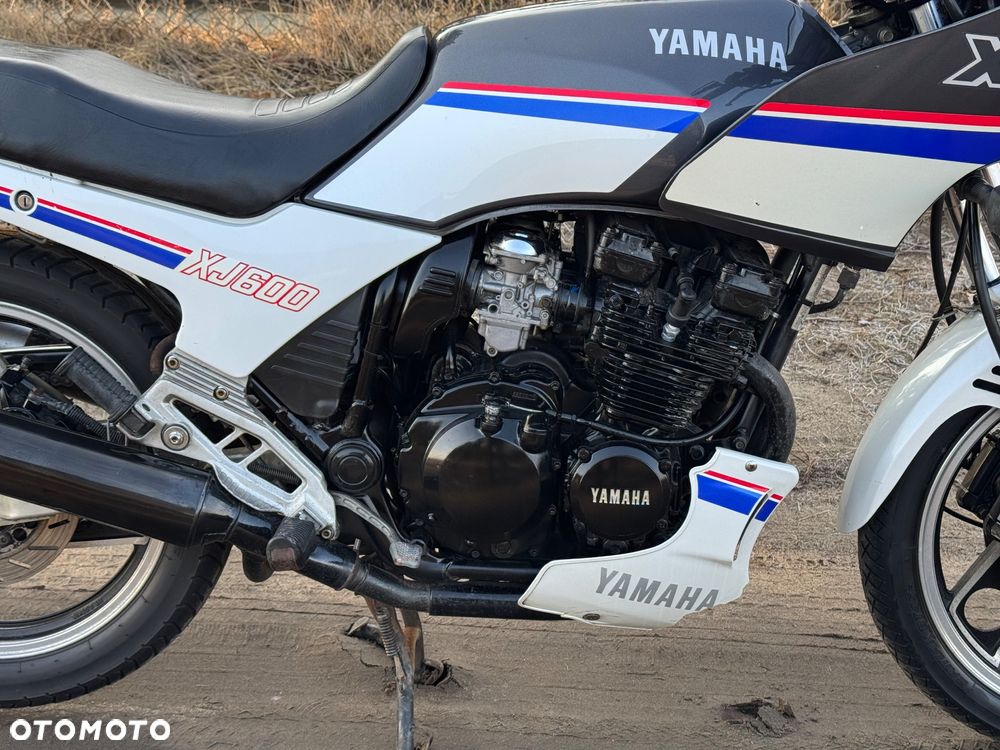 Yamaha XJ - 16