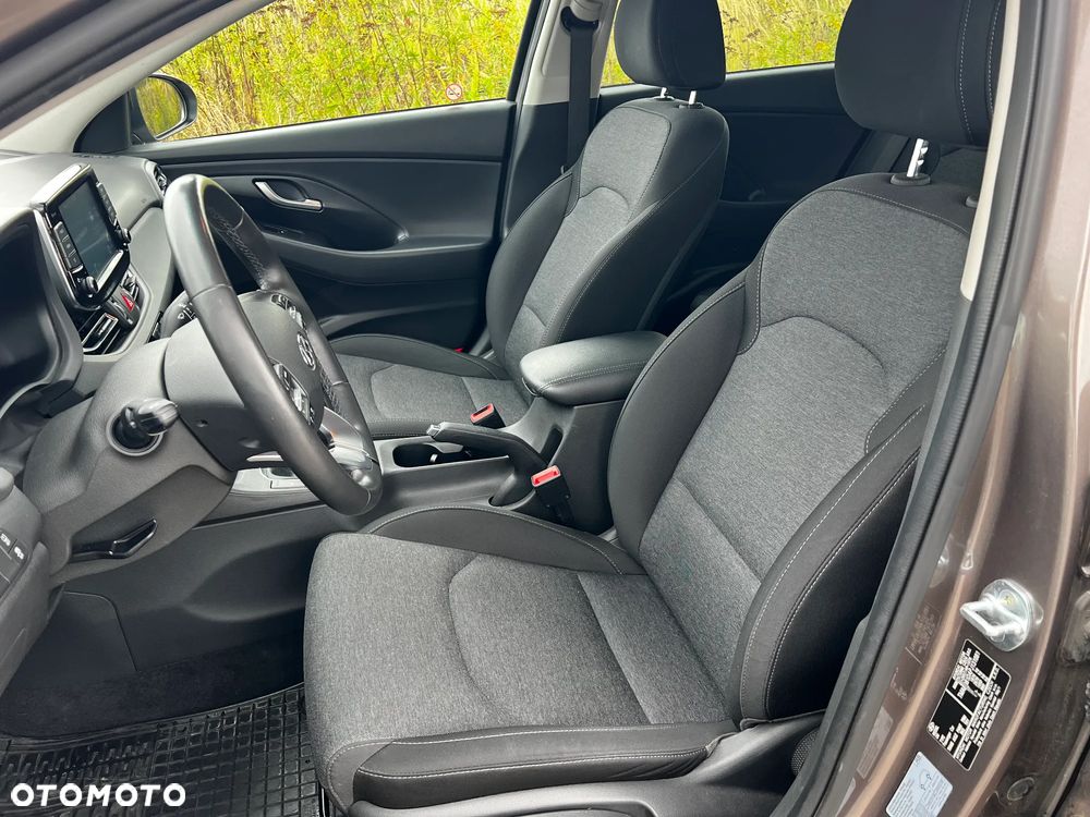 Hyundai i30 1.5 T-GDI 48V Smart - 17