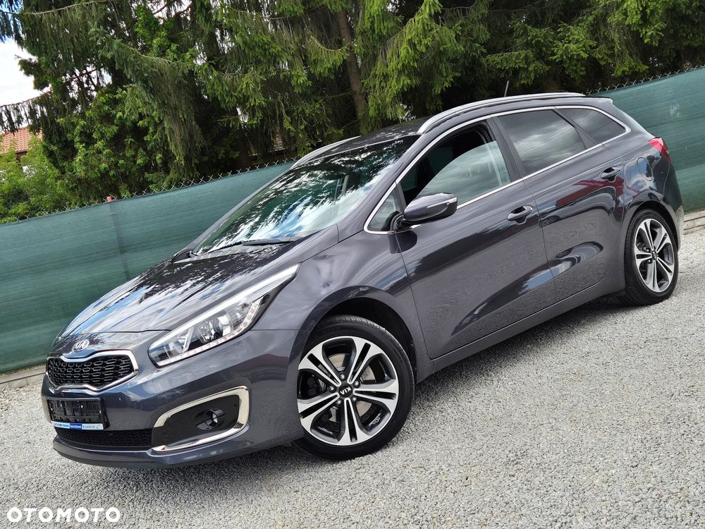 Kia Ceed 1.6 CRDi 136 ISG Platinum Edition - 9
