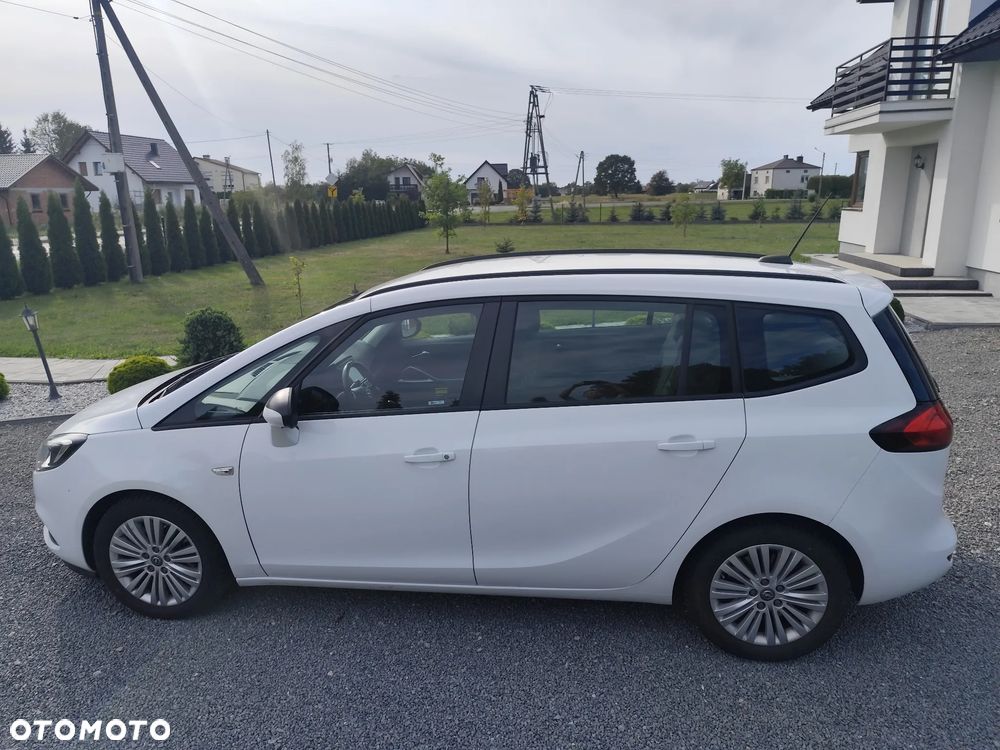 Opel Zafira 2.0 D Automatik ON - 16