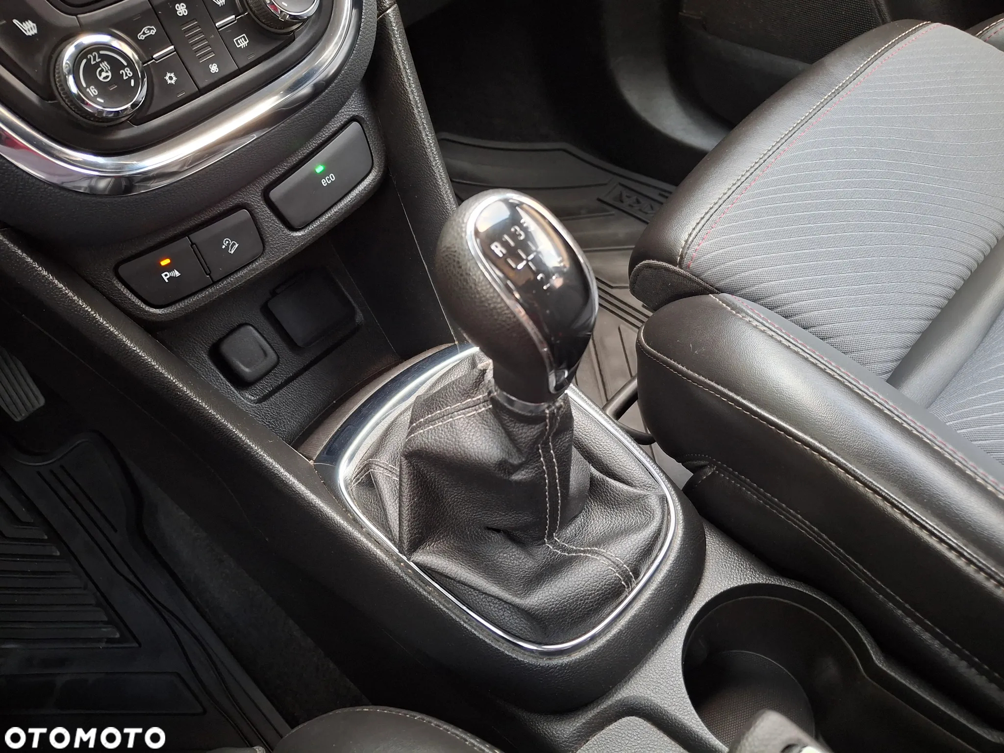 Opel Mokka 1.4 T Cosmo S&S 4x4 - 10