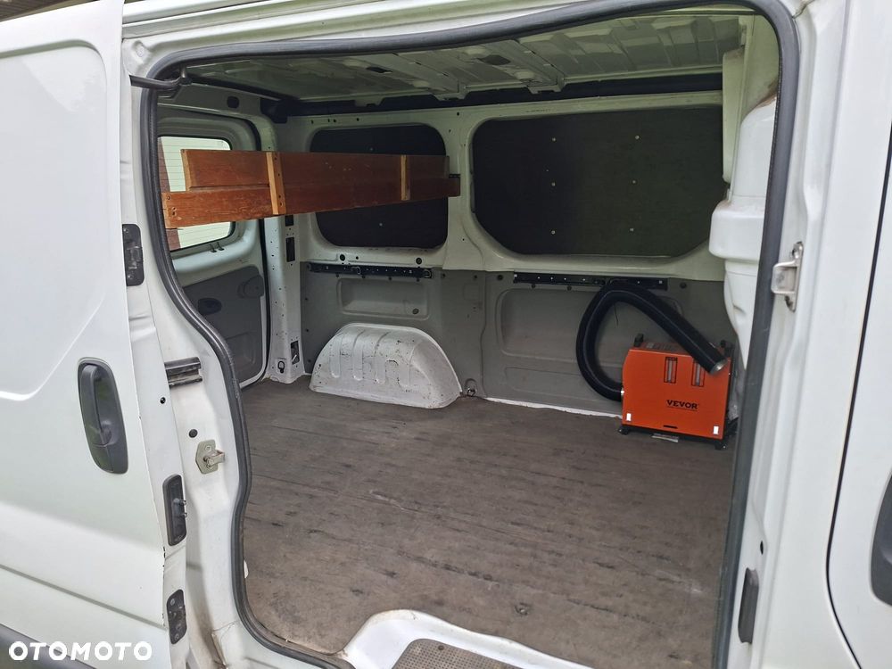 Opel Vivaro L1H1 2.7t - 9