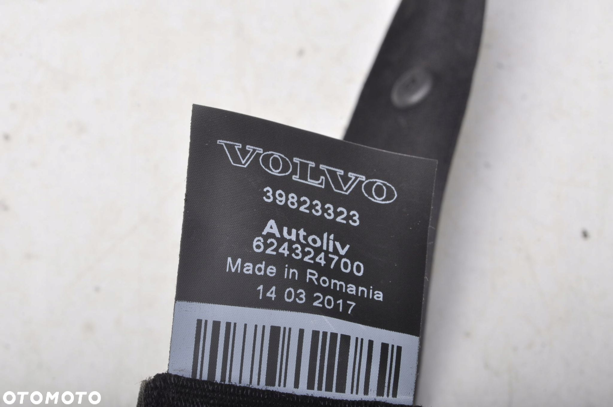 VOLVO S60 V60 PAS PRAWY TYŁ TYLNY 2 RZĄD 39823323 - 2