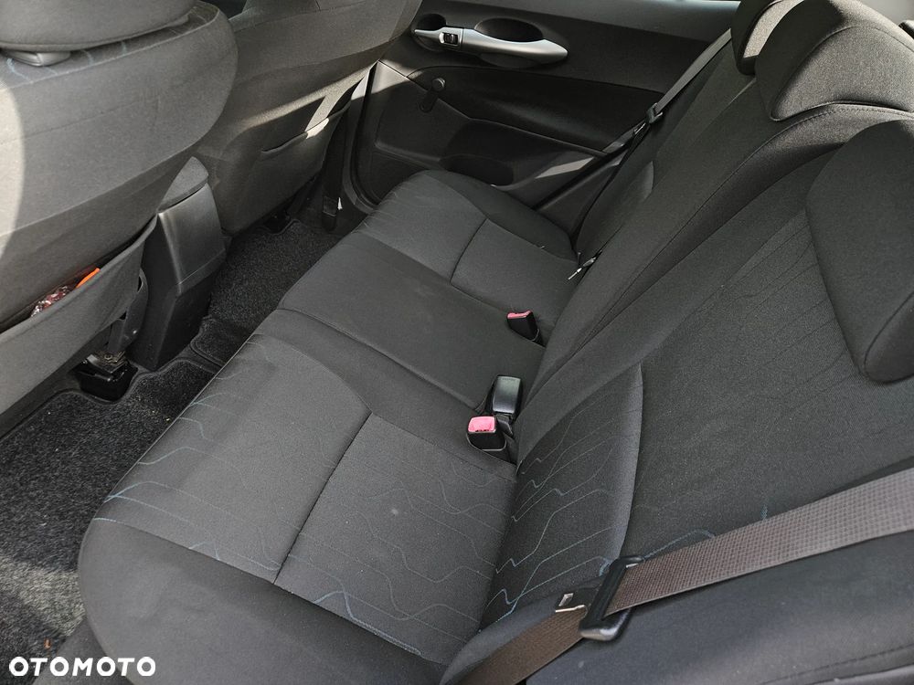 Toyota Auris 1.6 Edition - 24