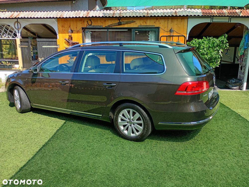 Volkswagen Passat 2.0 TDI Comfortline - 14