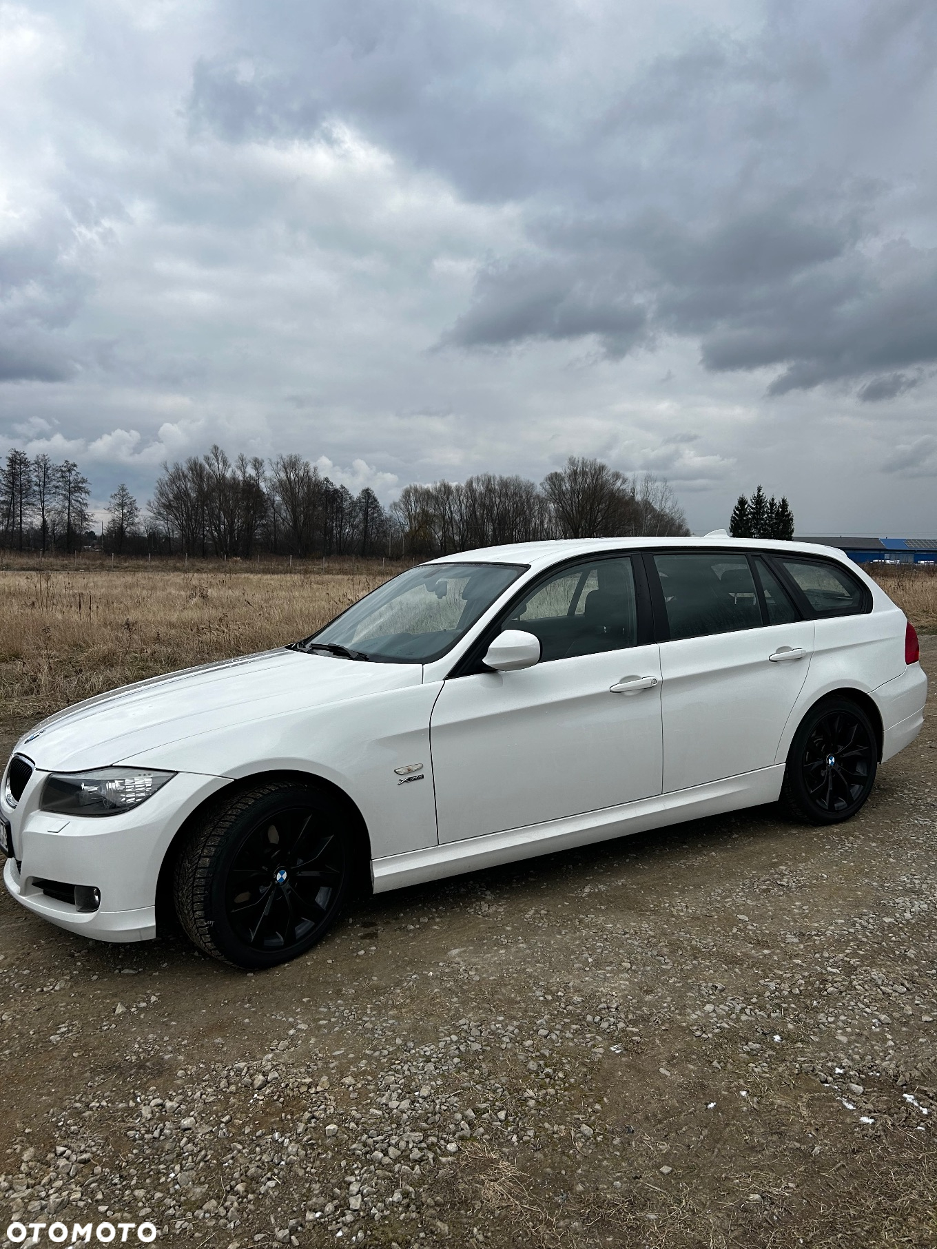 BMW Seria 3 320d Touring xDrive - 22