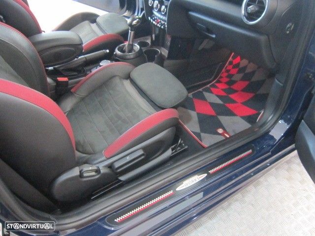 MINI 3 Portas John Cooper Works Auto Desportiva - 58
