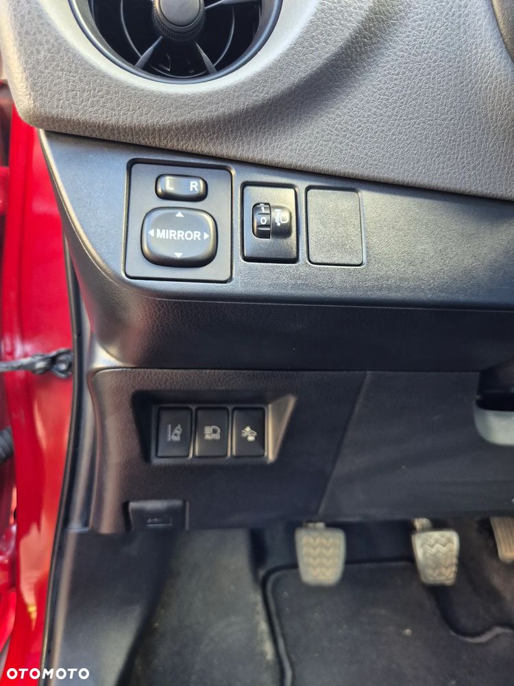 Toyota Yaris 1.0 Active - 28