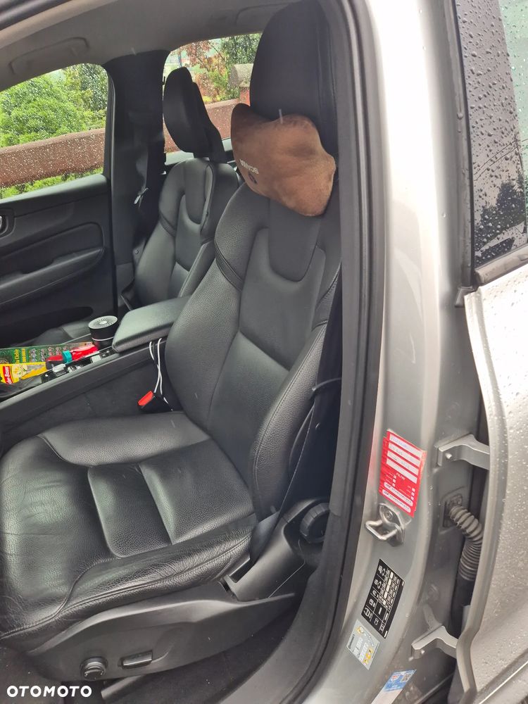 Volvo XC 60 D4 AWD Momentum - 5