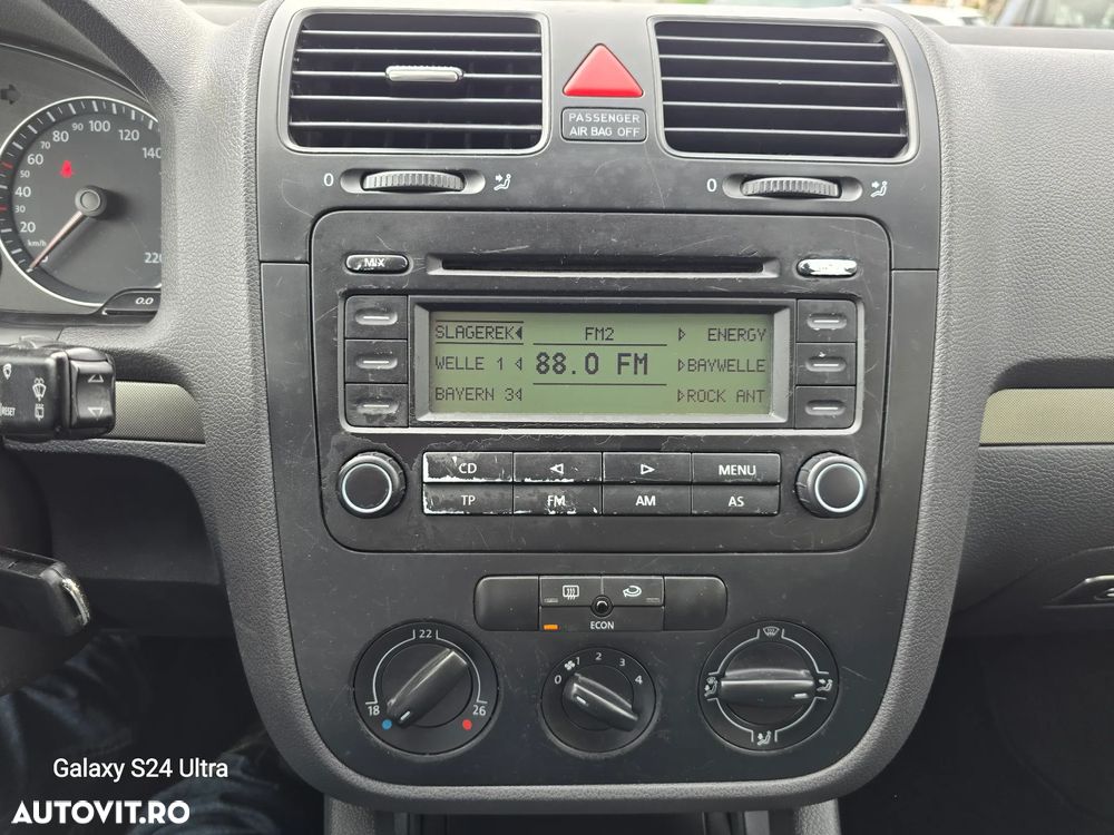 Volkswagen Golf 1.4 Comfortline - 14