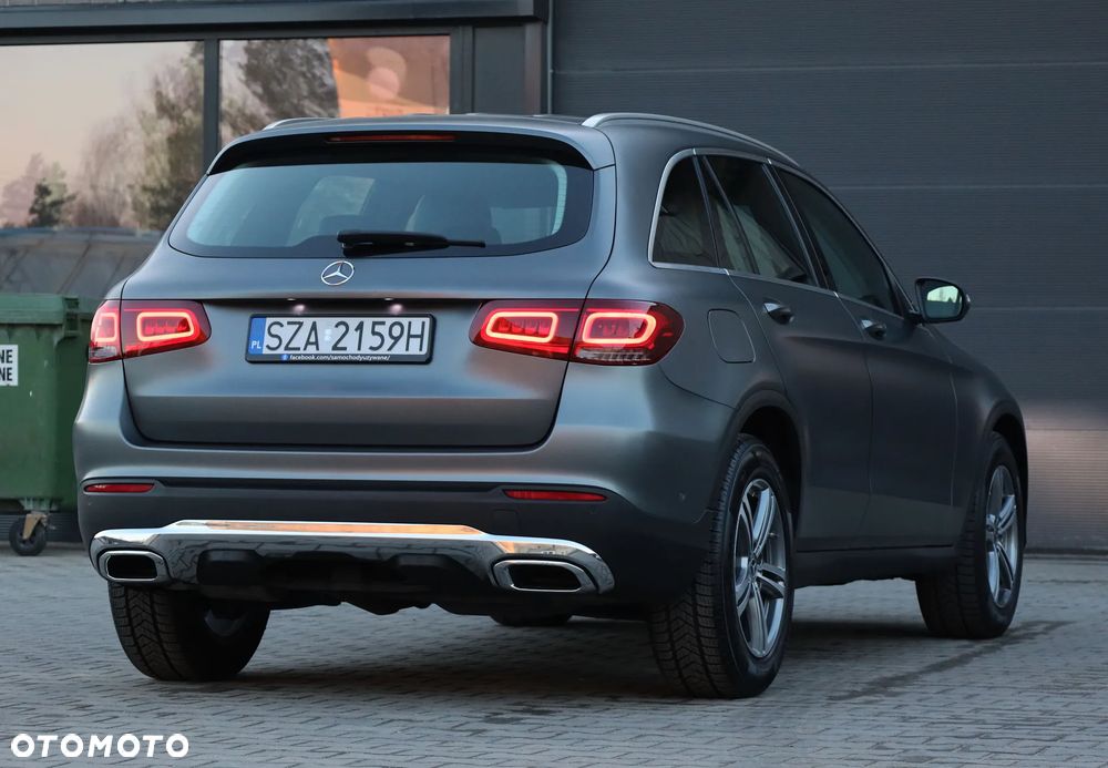 Mercedes-Benz GLC - 40