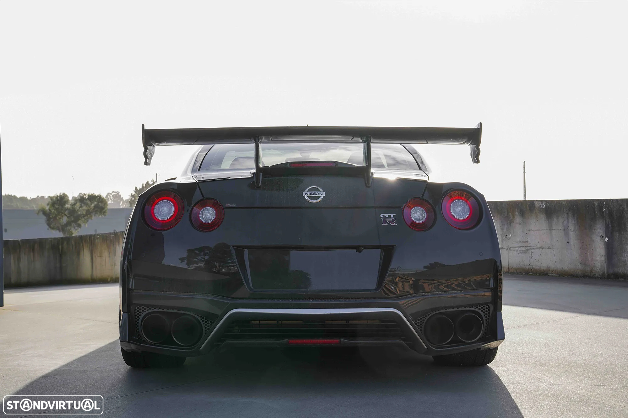 Nissan GT-R Black Edition - 5