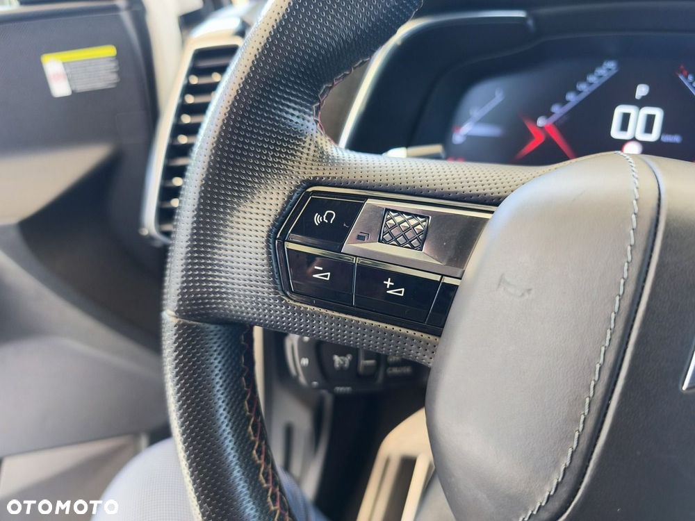 DS Automobiles DS 7 Crossback - 32