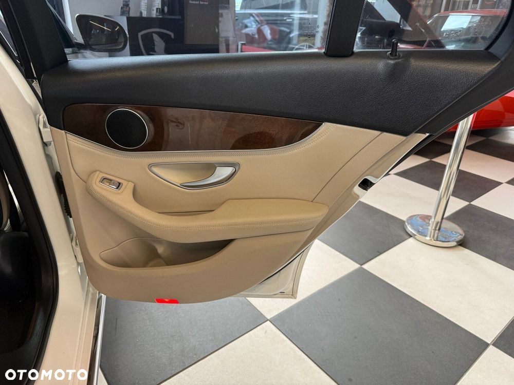 Mercedes-Benz Klasa C - 12