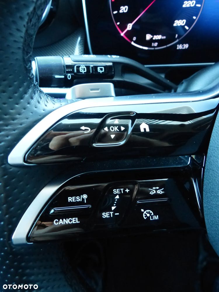 Mercedes-Benz GLC 200 mHEV 4-Matic AMG Line - 31