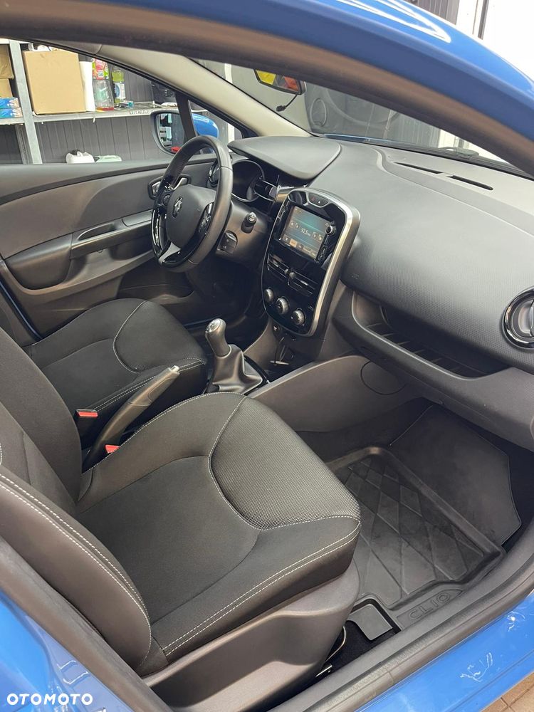 Renault Clio 1.2 16V Limited - 16