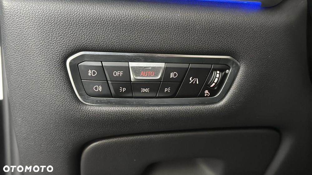 BMW X7 M50d sport - 31