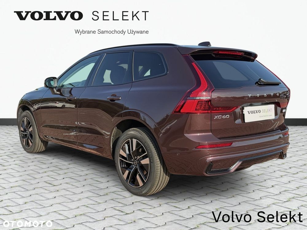 Volvo XC 60 B5 B AWD Plus Dark - 8
