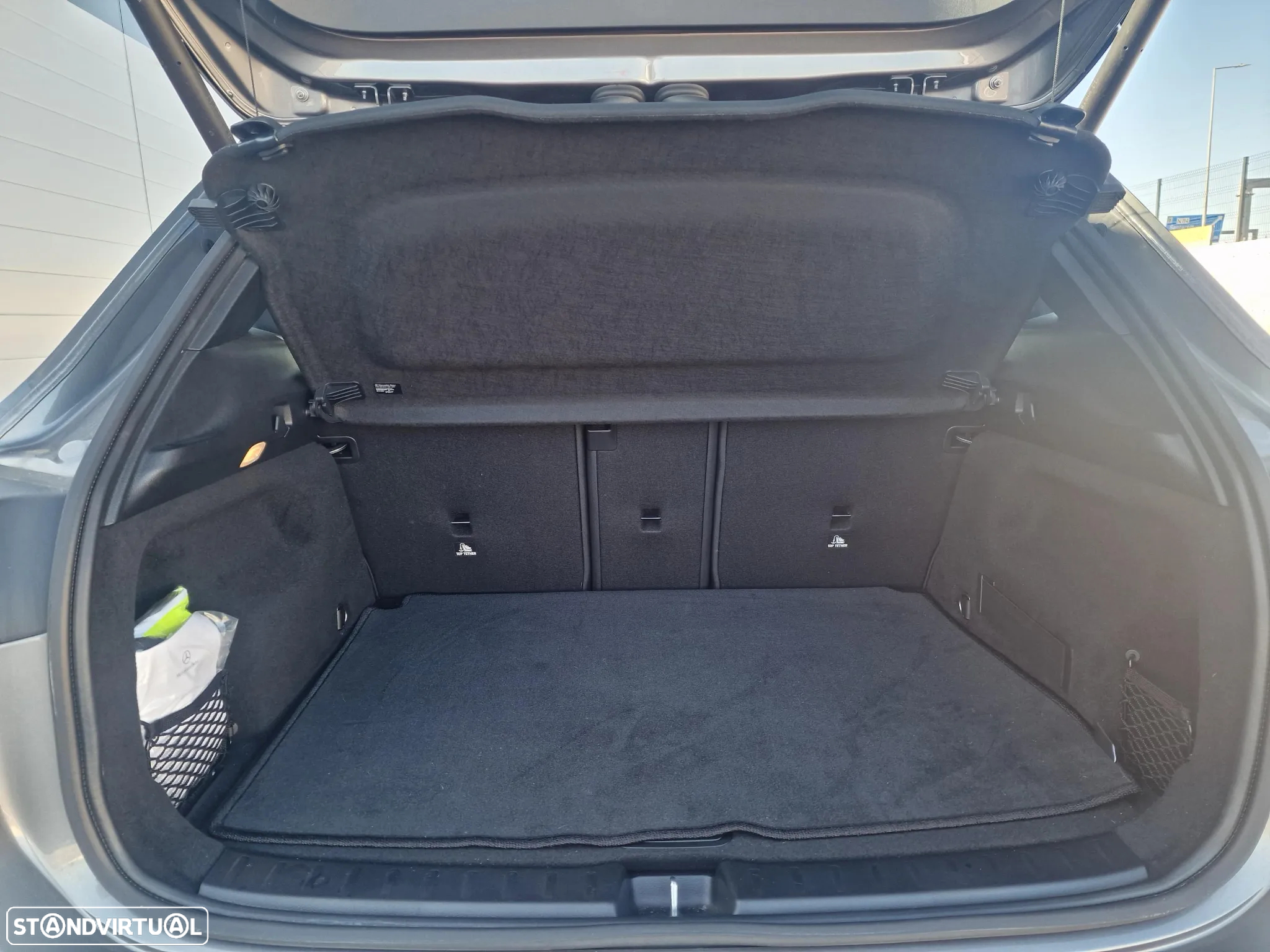 Mercedes-Benz GLA 180 d Style - 17