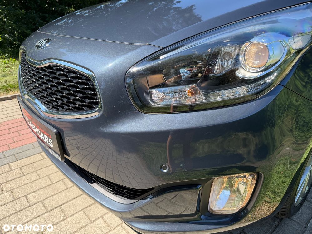 Kia Carens 1.7 CRDi 141 Dream Team Edition - 27
