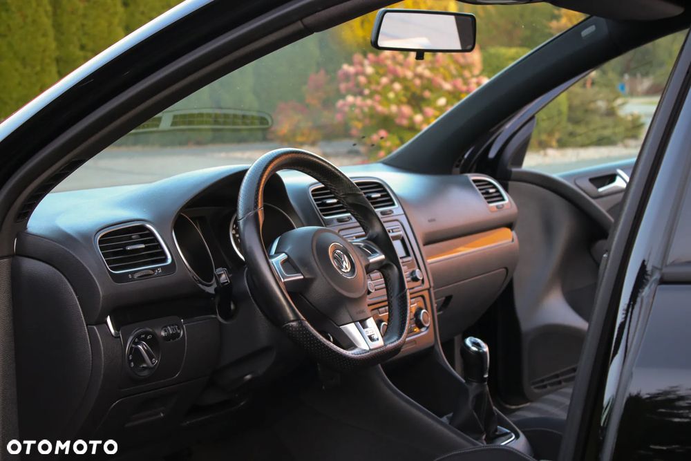 Volkswagen Golf 2.0 TDI DPF GTD - 33