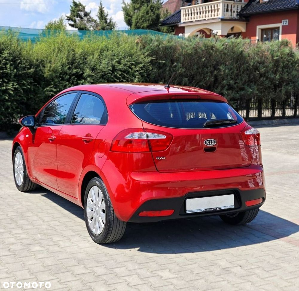 Kia Rio - 3