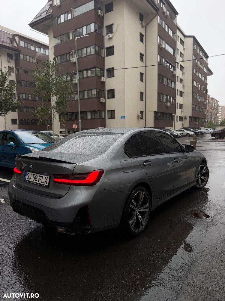 BMW 3 Series 2024 photo 5