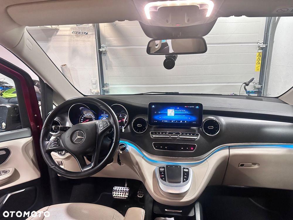 Mercedes-Benz Klasa V 300 d 4-Matic Avantgarde 9G-Tronic (d³ugi) - 2