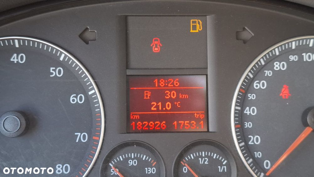 Volkswagen Touran 1.4 TSI Cross - 8