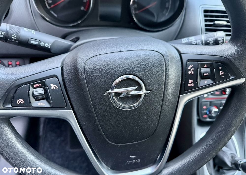 Opel Meriva - 8