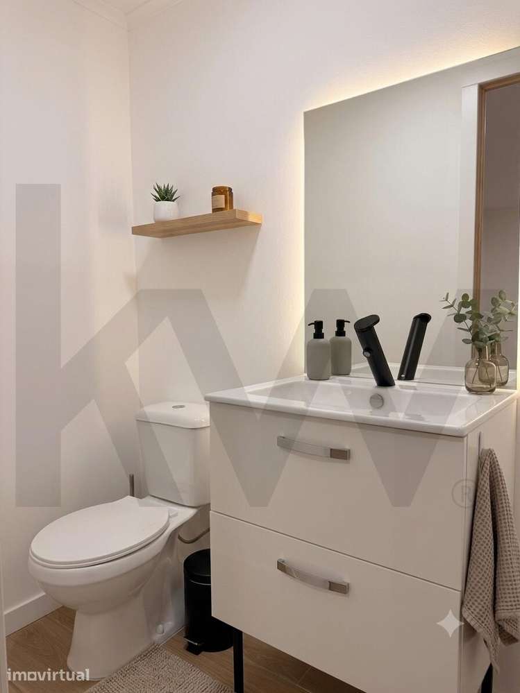 Moradia T3 totalmente remodelada com anexo, piscina e estacionamento | - Grande imagem: 4/25