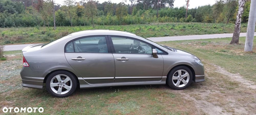 Honda Civic 1.8 Executive - 6
