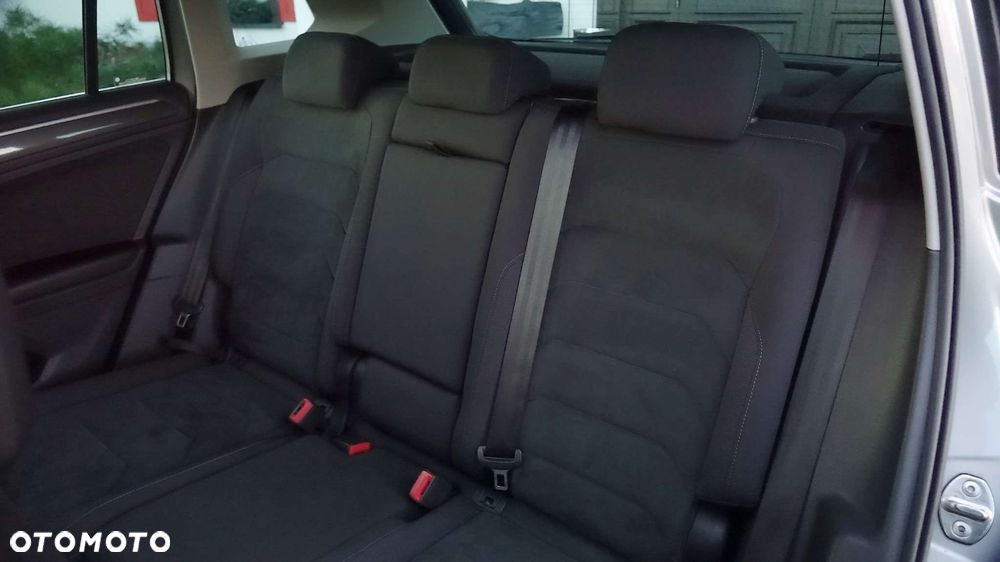 Volkswagen Tiguan - 26