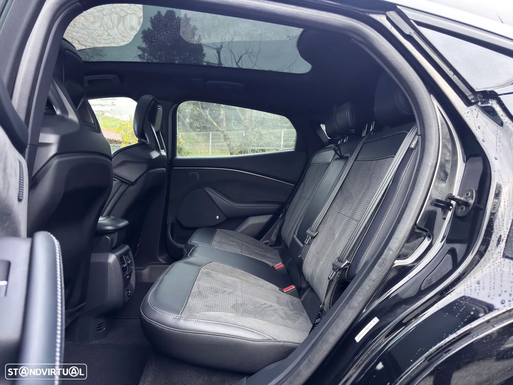 Ford Mustang Mach-E AWD GT - 8