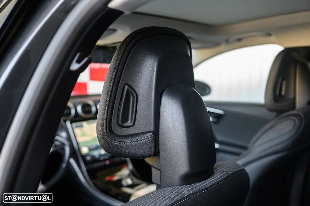 Mercedes-Benz C 300 e AMG Line - 41